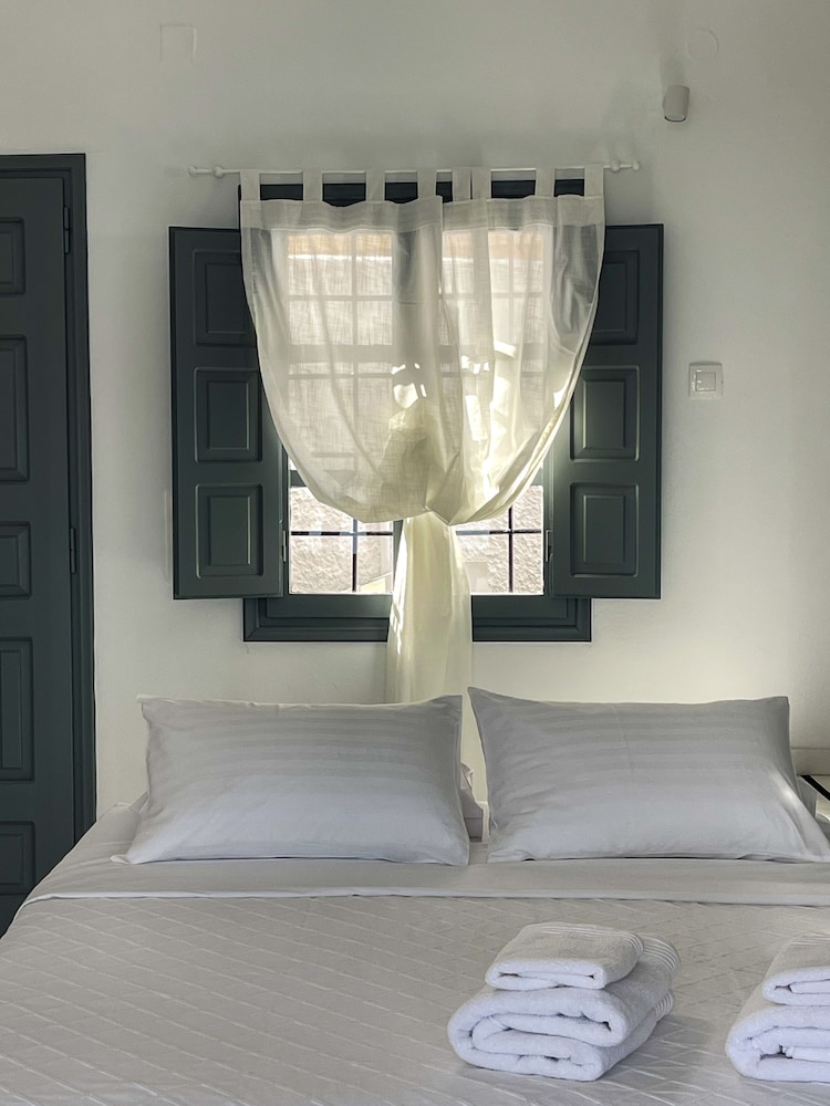 OIA Unique Homes by K&K