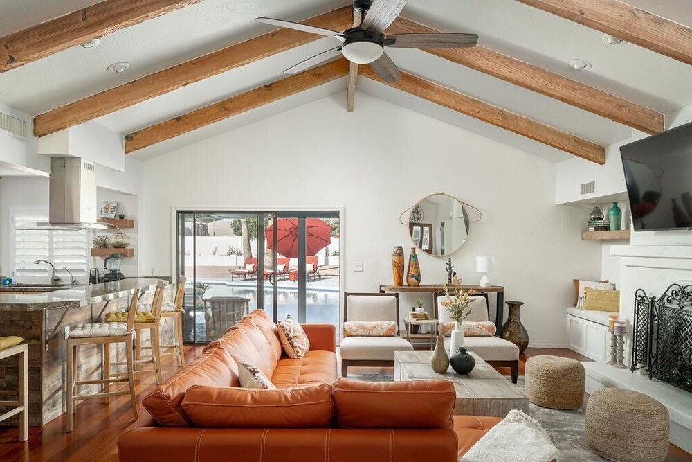 Redfield - Colorful Ranch Home - Must Visit, 사진 7