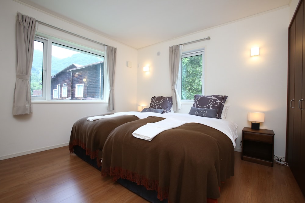 Cat's Villa Hakuba 1&2 view 3