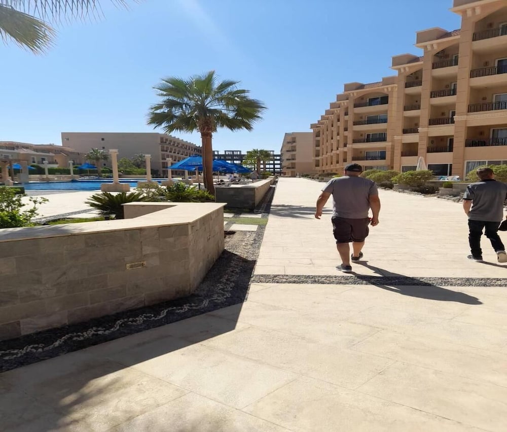 Hurghada Vip Selina 1 bed Long or Short view 3