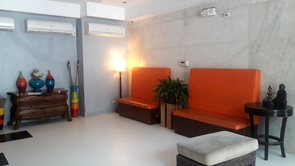 City Suites Ramos Tower view 4