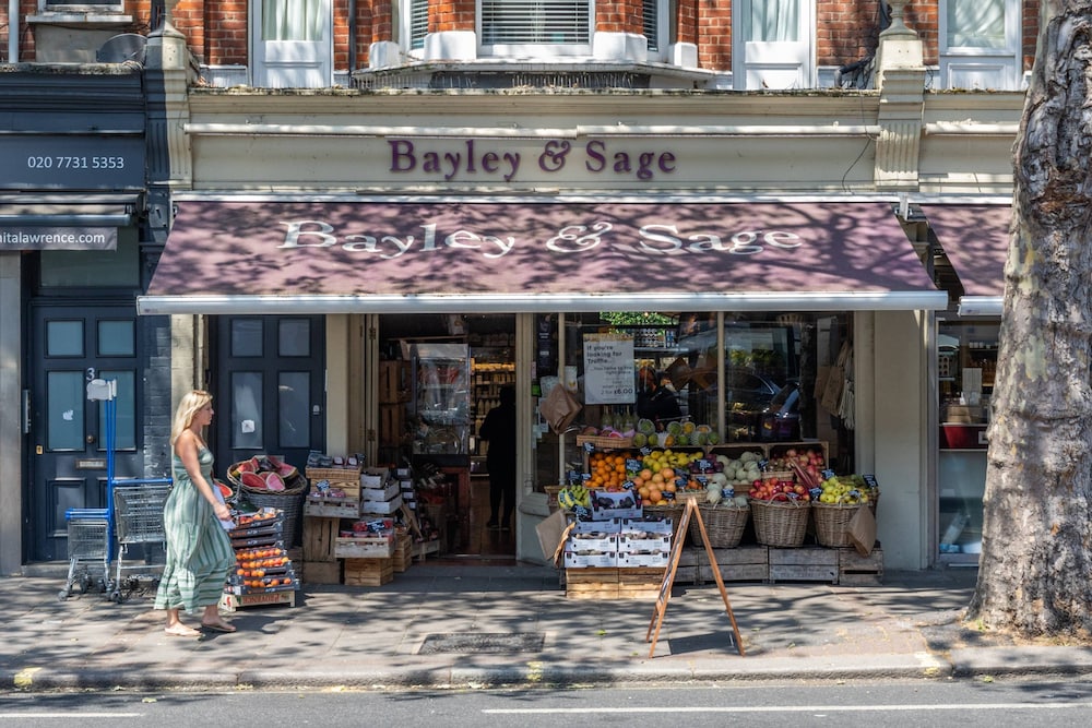 Lilyville Road III by Onefinestay
