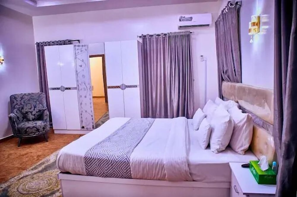 EVC Apartments