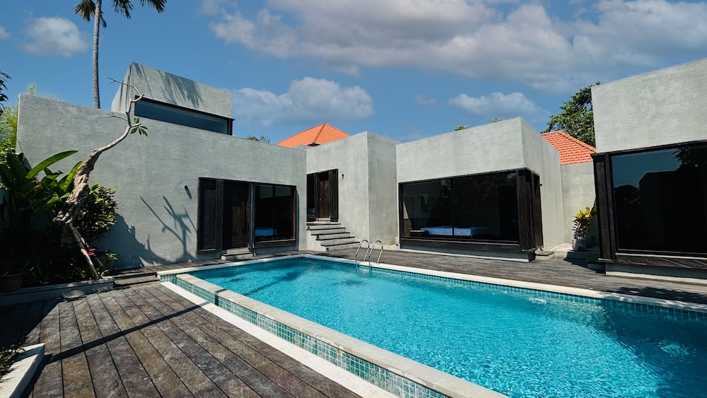 Le Ciello Resort Canggu Batu Bolong
