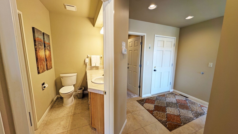 Mt Bachelor Village 324 A Sr 1 Bedroom Condo