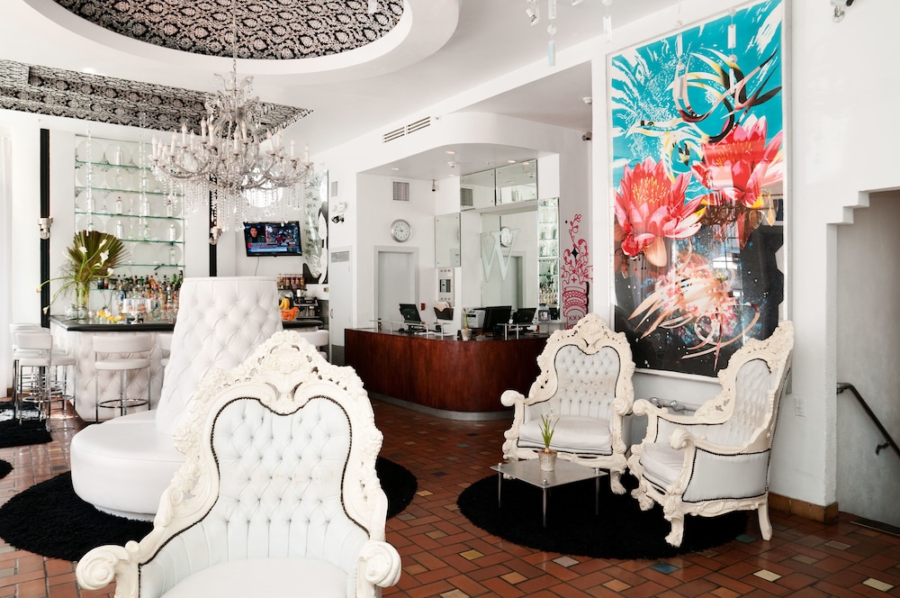 Posh South Beach Hostel