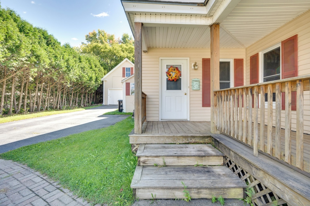 Cozy New Hampshire Retreat w/ Fire Pit & Porch! view 3