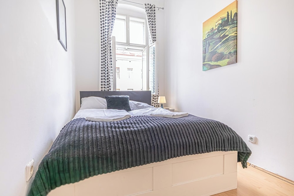 Affordable 3BR Apartment Rathausplatz