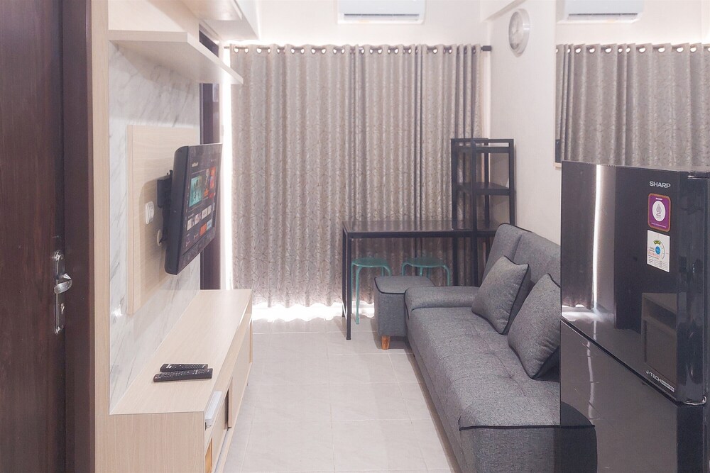Good Deal and Modern 2BR Apartment Serpong Greenview