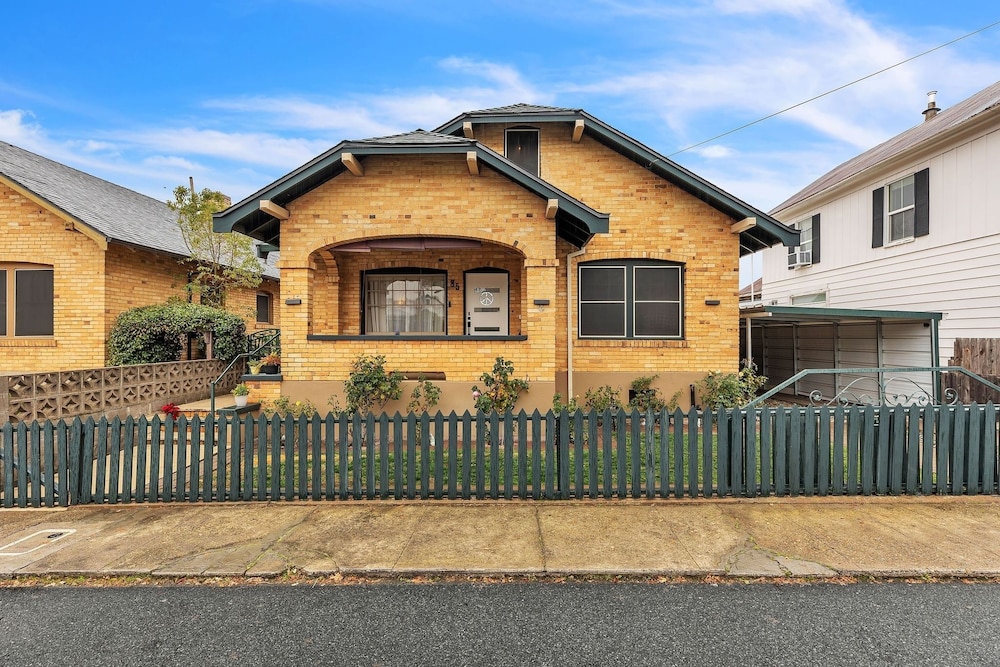 Brick & Creek House 3 Bedroom Home