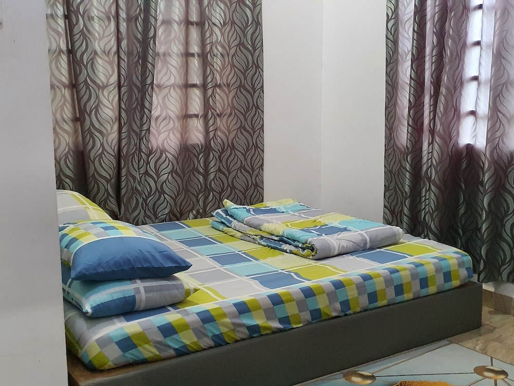 OYO Home 90496 Delima Homestay photo 8