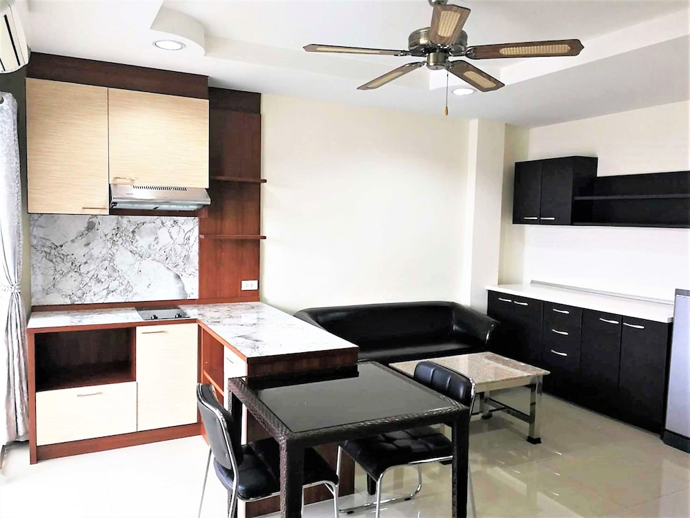 Anchan 2 Apartments and Rooms