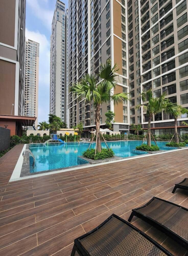 Luxhomes TC1 Canopy Vinhomes Smart City