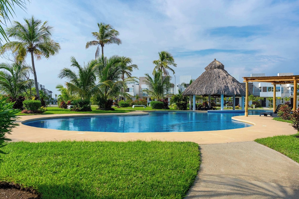Modern Villa Priv. Beach Dreams Diamante