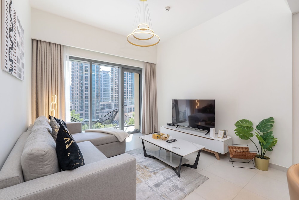 Stylish Urban Living in Burj Royale