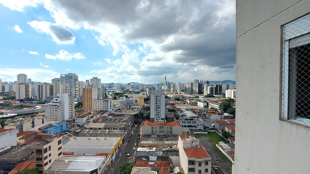 Pool Gym and Parking - Brazilian Corner