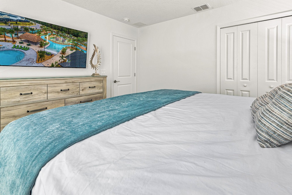 8BR Villa - Game Room & Themed Rooms
