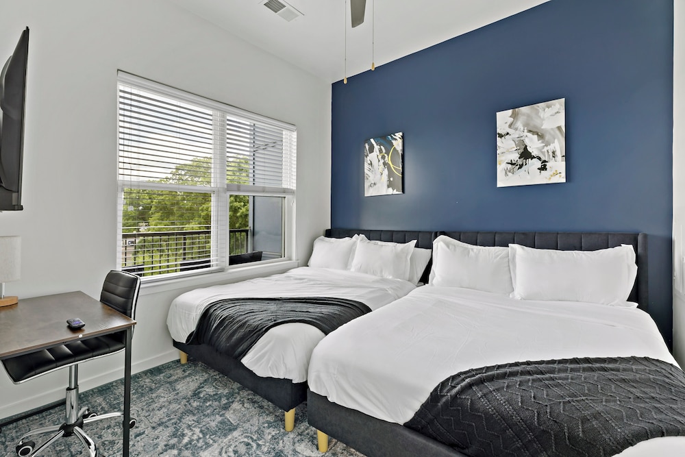ROVE LIVING/KB - Midtown205