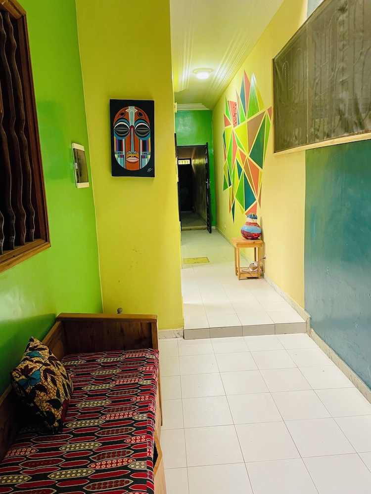 Fadidi House
