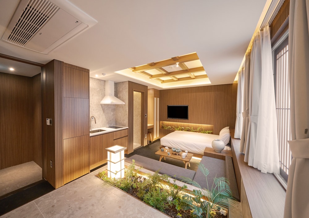 hotel room