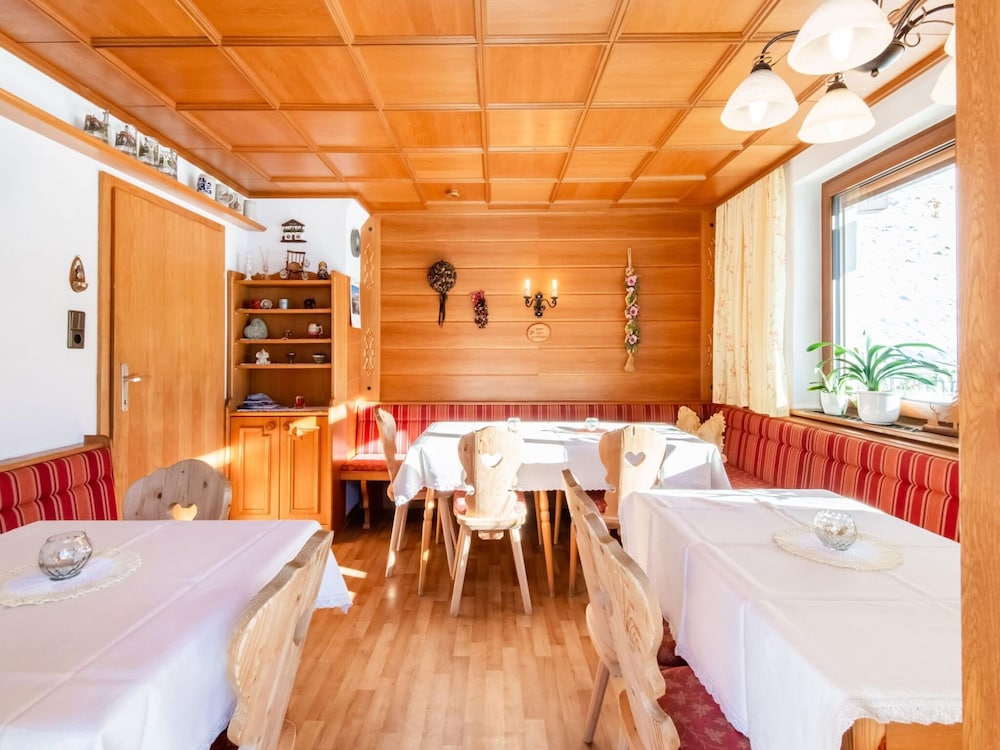 Chalet in Hainzenberg Near Ski Slopes