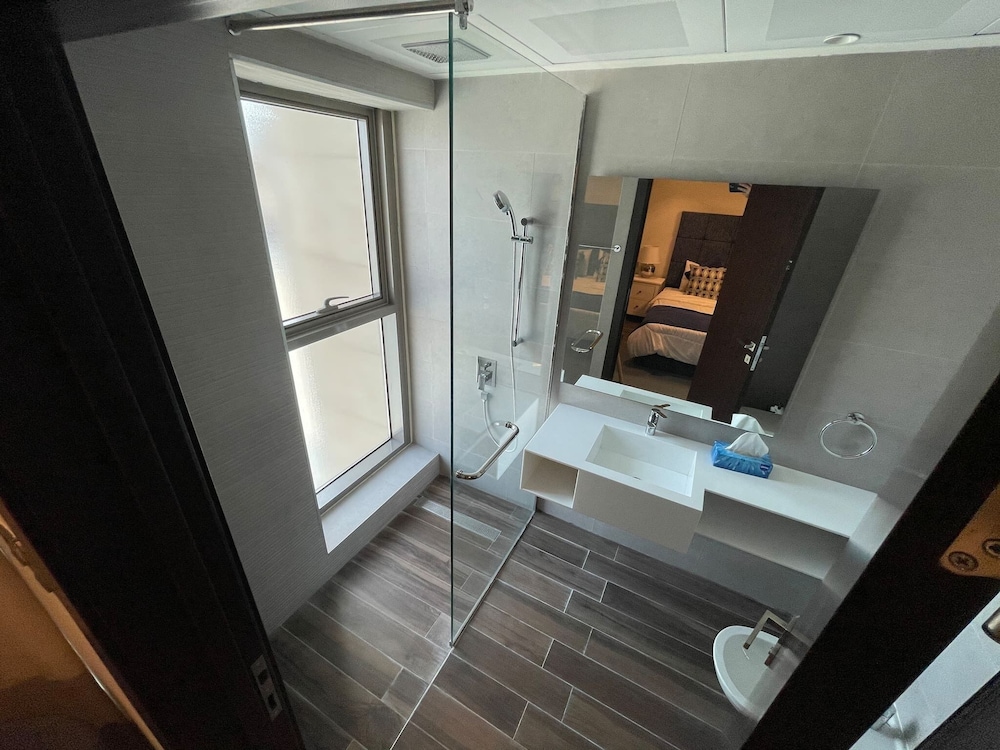 Best Townhouse On Jcv 4 Bedrooms With Jacuzzi