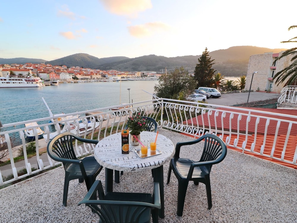 Seaside Apartment Franica-two Bedroom Apartment With Terrace and Sea View view 5