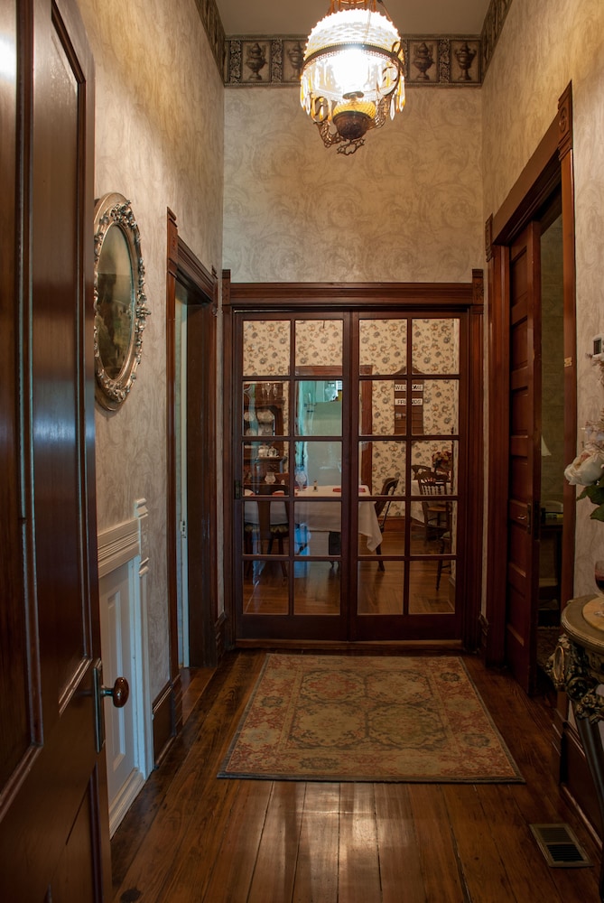 Courthouse Inn B&B
