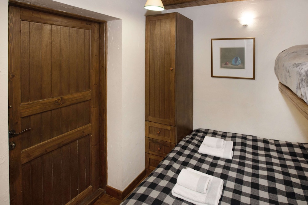 Arachova Nest in the Village by GHH