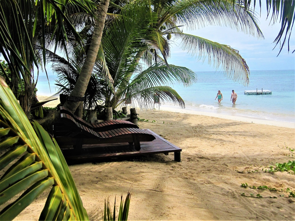 Little Corn Beach and Bungalow - Photo 25