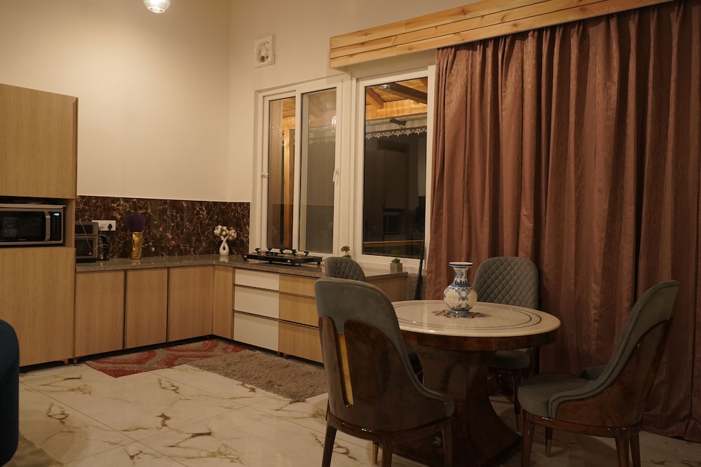 Uptown Kingdom The Luxury Homestay
