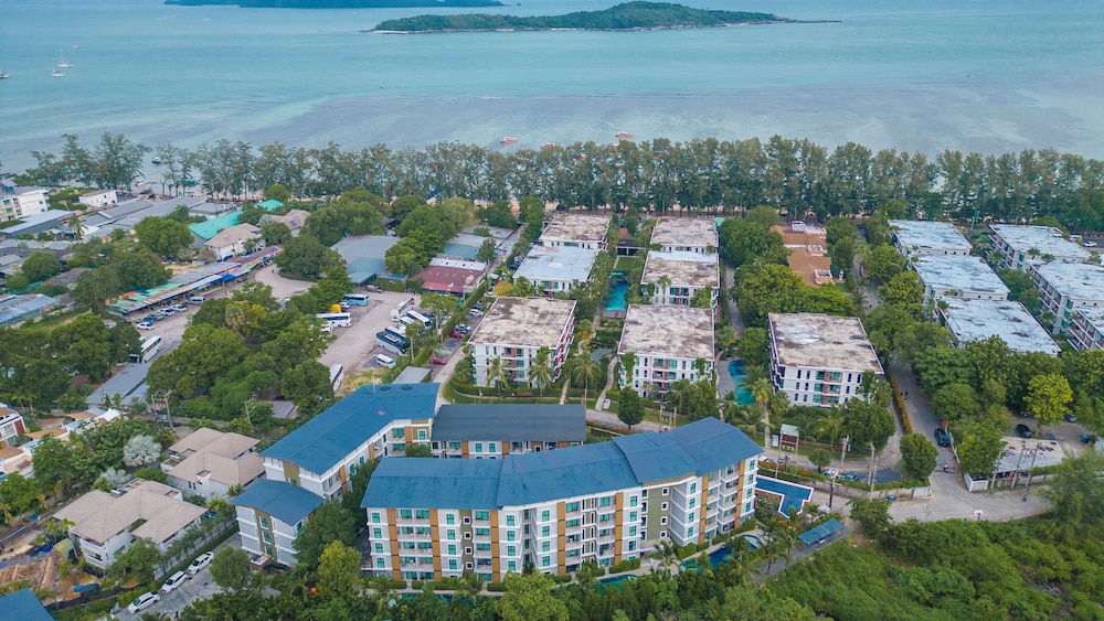Beach Nicest Apartment In The title c123 view 2
