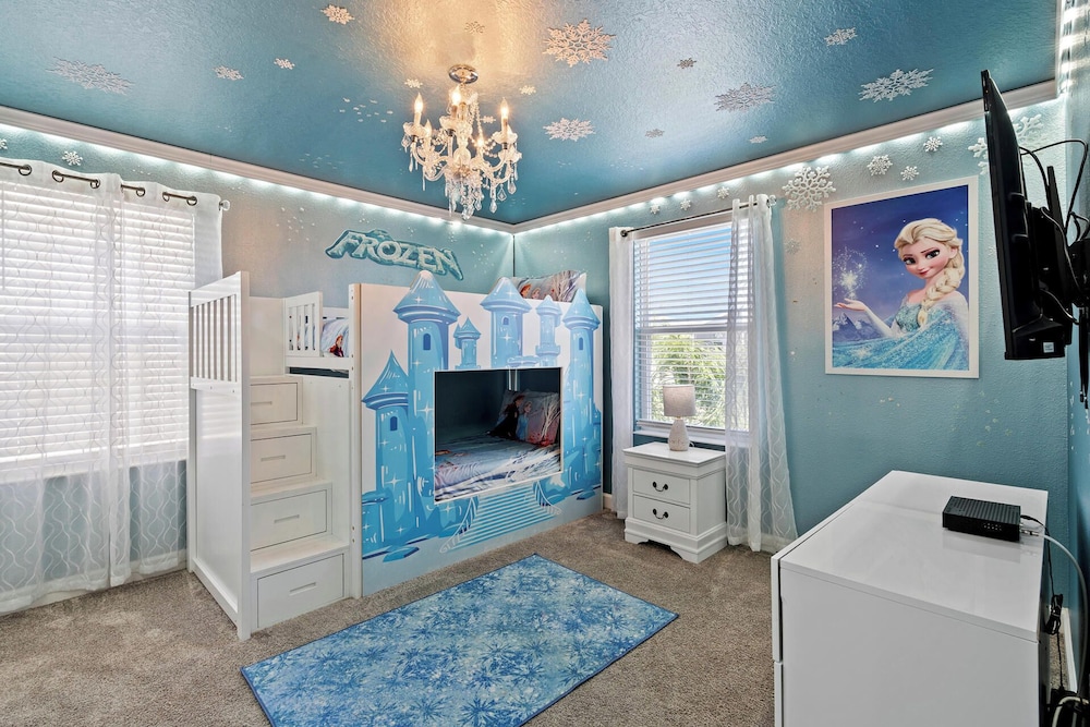 1194 Drop Lane