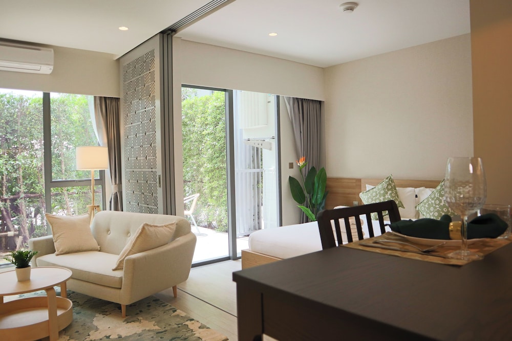 Cozy LakeSide apartments in Laguna