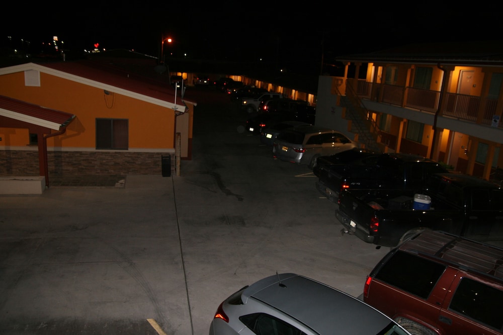 Budget Inn