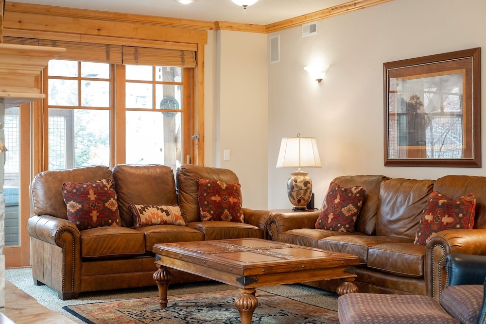 Park City Ski Resort - Town Pointe Condos