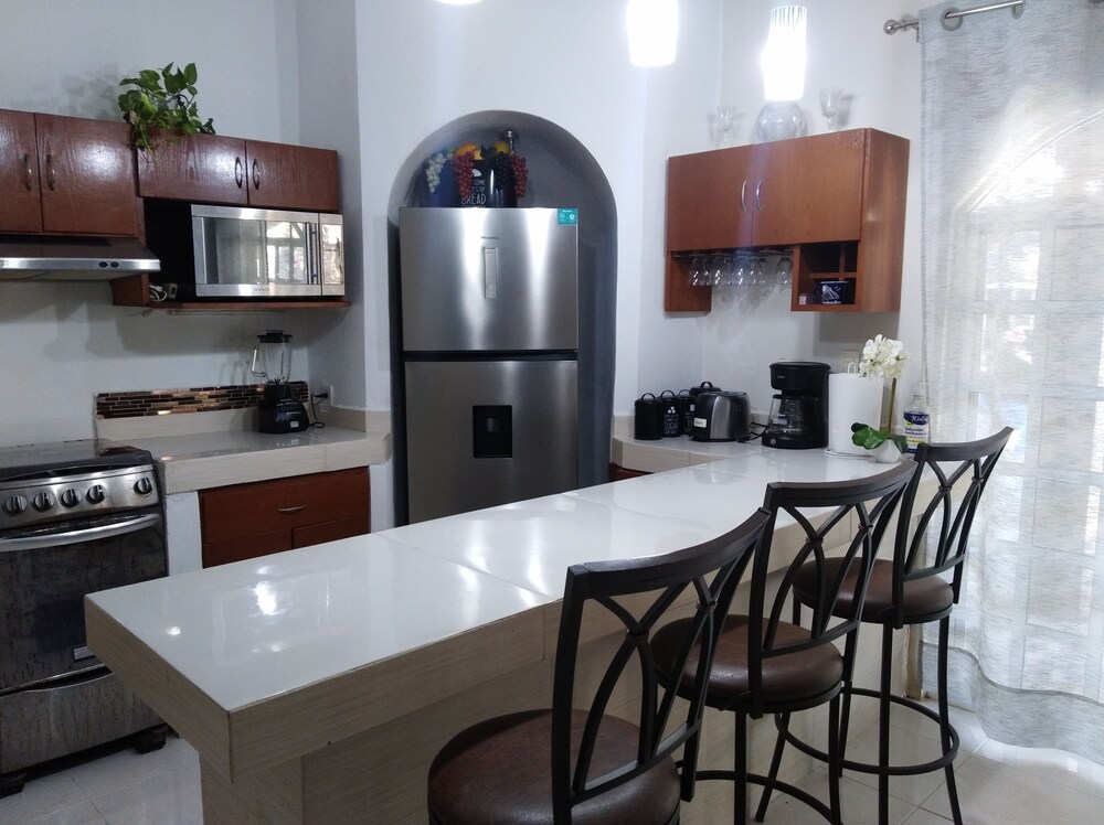Residencia Uribe - Beautiful House With Private Pool