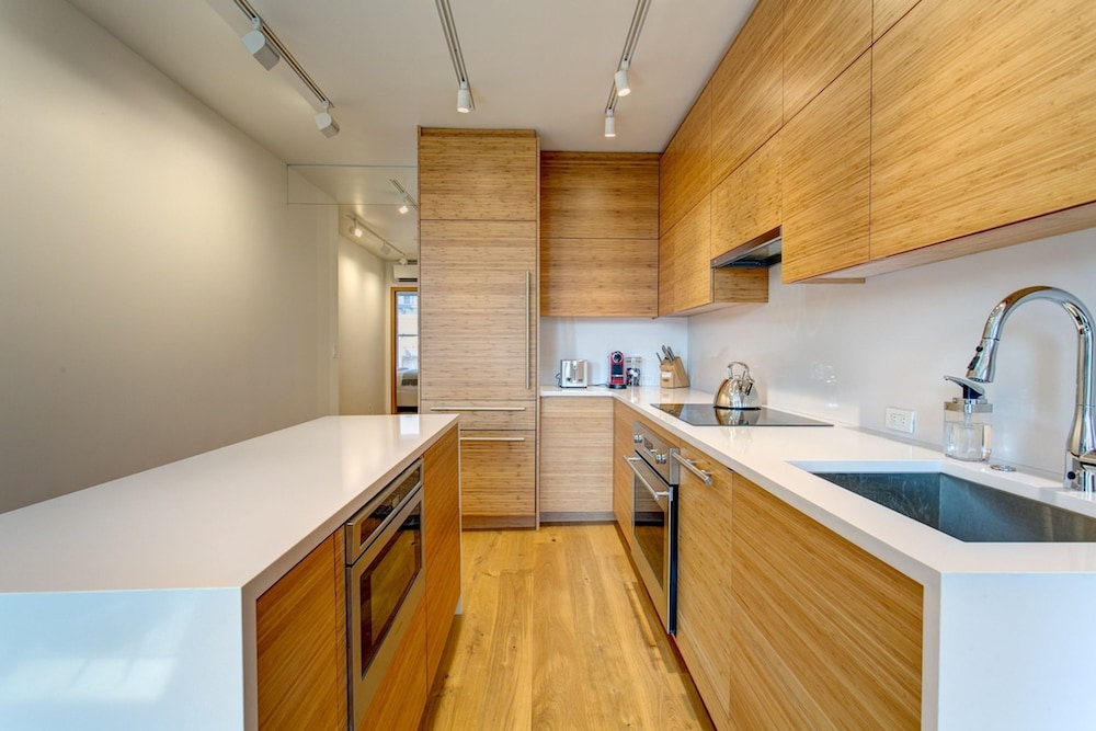 Hawthorn III by Rove Travel 2BR Designer Apt