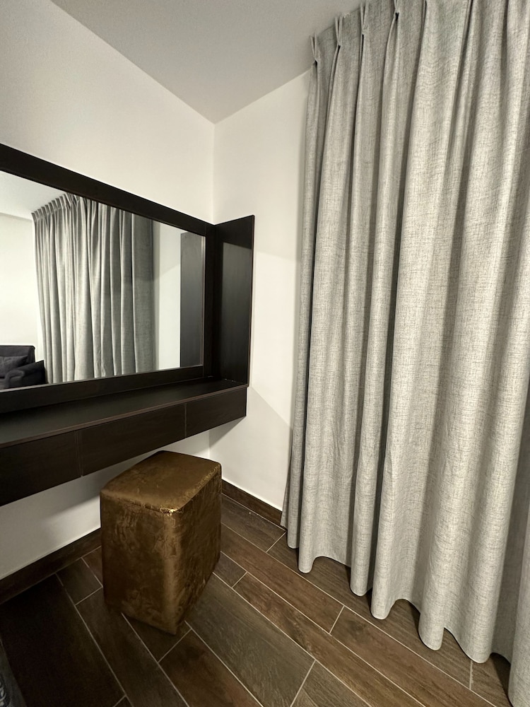Charming Amman Apartment With Electric Heating & Wi