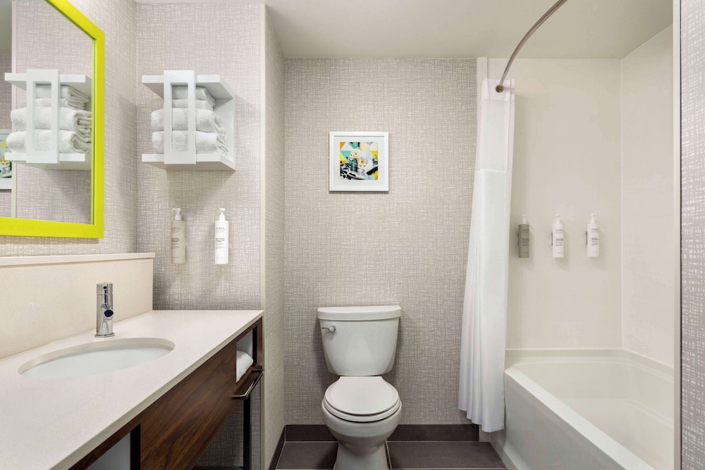 Hampton Inn  Suites Oroville - Property Image 17