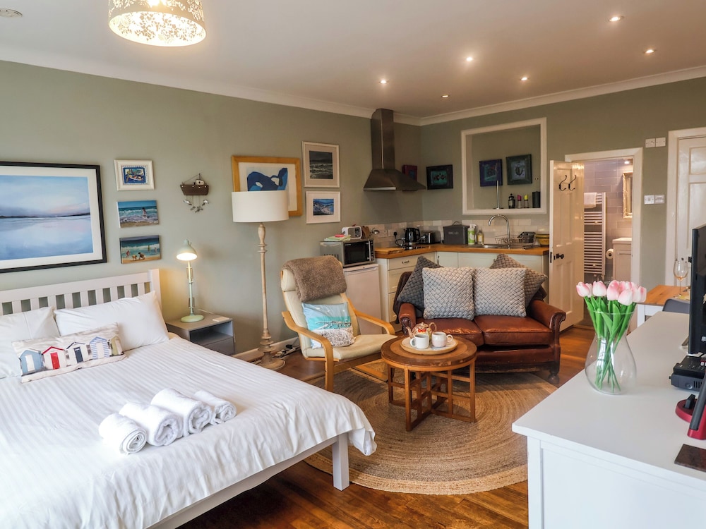 The Apartment at Queen Anne's Lodge
