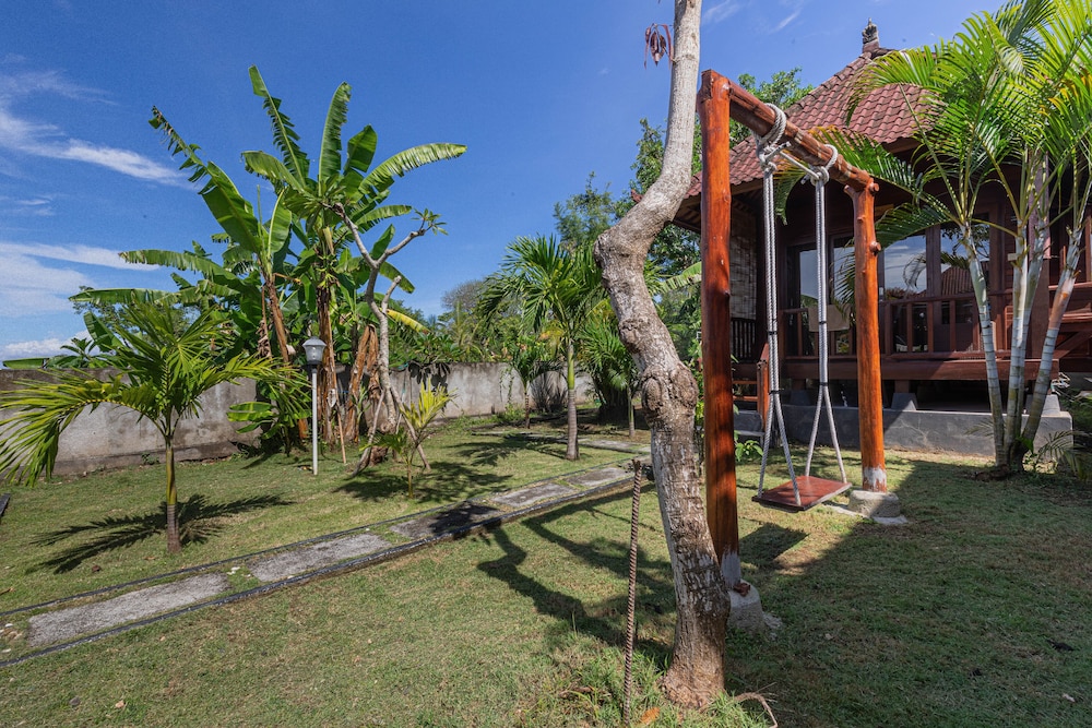 Tatak Bunut Villa Ceningan
