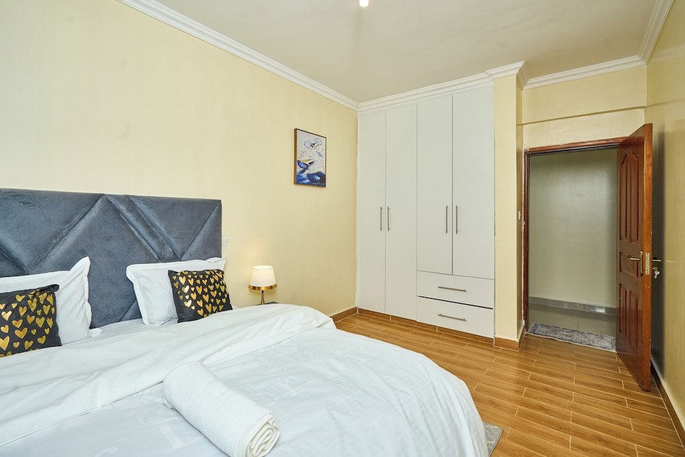 Luxore Apartments