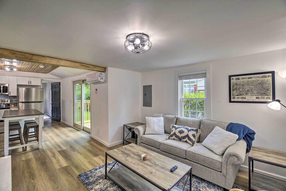 Updated Bristol Retreat ~ 2 Miles to Downtown! view 2