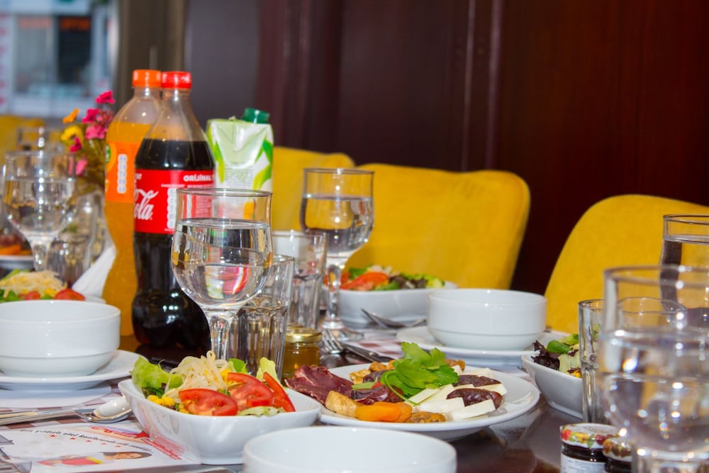 An Grand Otel - Image 14