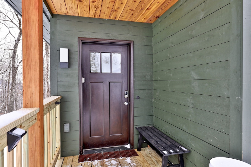 The Powder House 4 Bedroom Home
