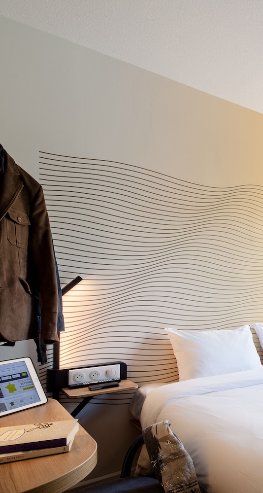 Saint-Denis Vacations - BB HOTEL Paris Saint-Denis Pleyel - Property Image 1