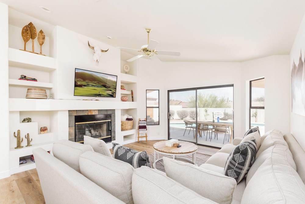 Western Hills-private Pool-putting Green-games & More!