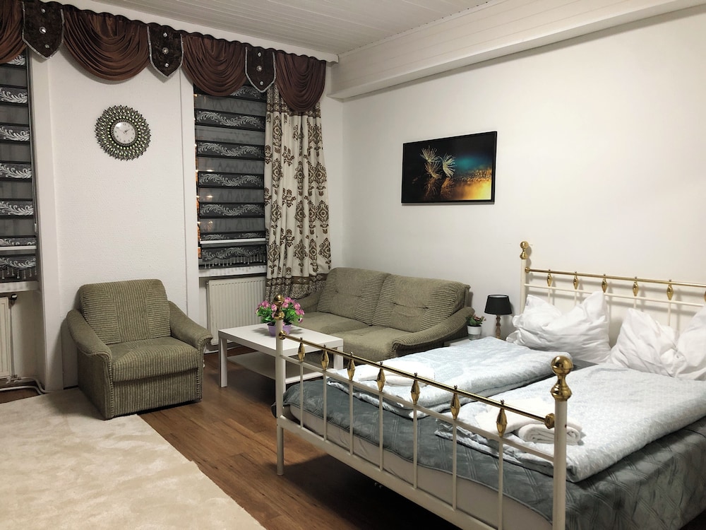 Modern 2BR Apartment Near Danube