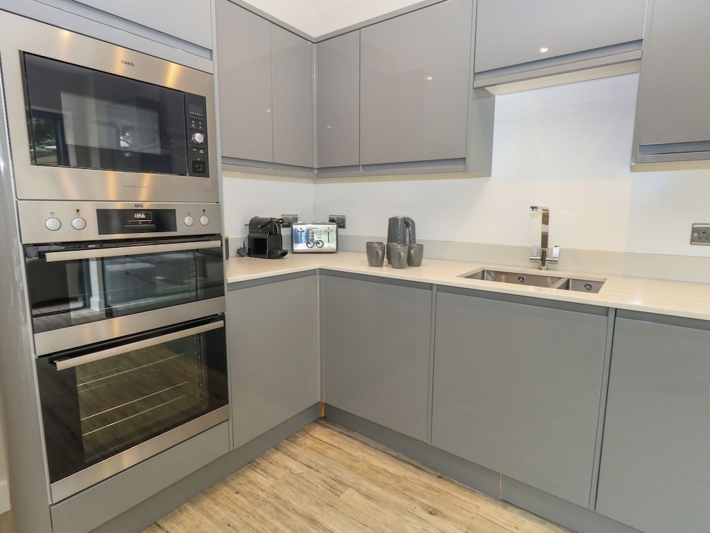 66A Danecourt Road